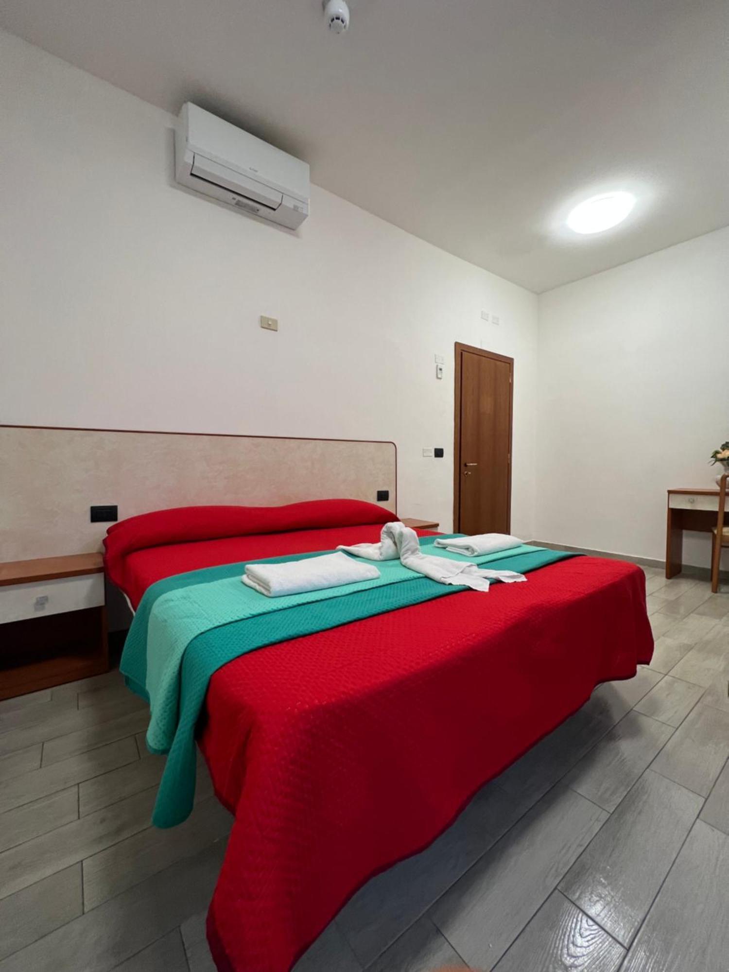 Hotel Miro Rimini Exterior foto